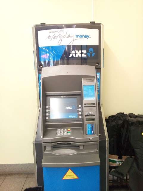 Photo: ANZ ATM Blacktown Woolworths Petrol